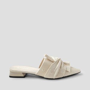 NWT Vivaia Cream/Ivory Yaffa Sandal (Pointed-Toe Knot Mules) Size 9 US